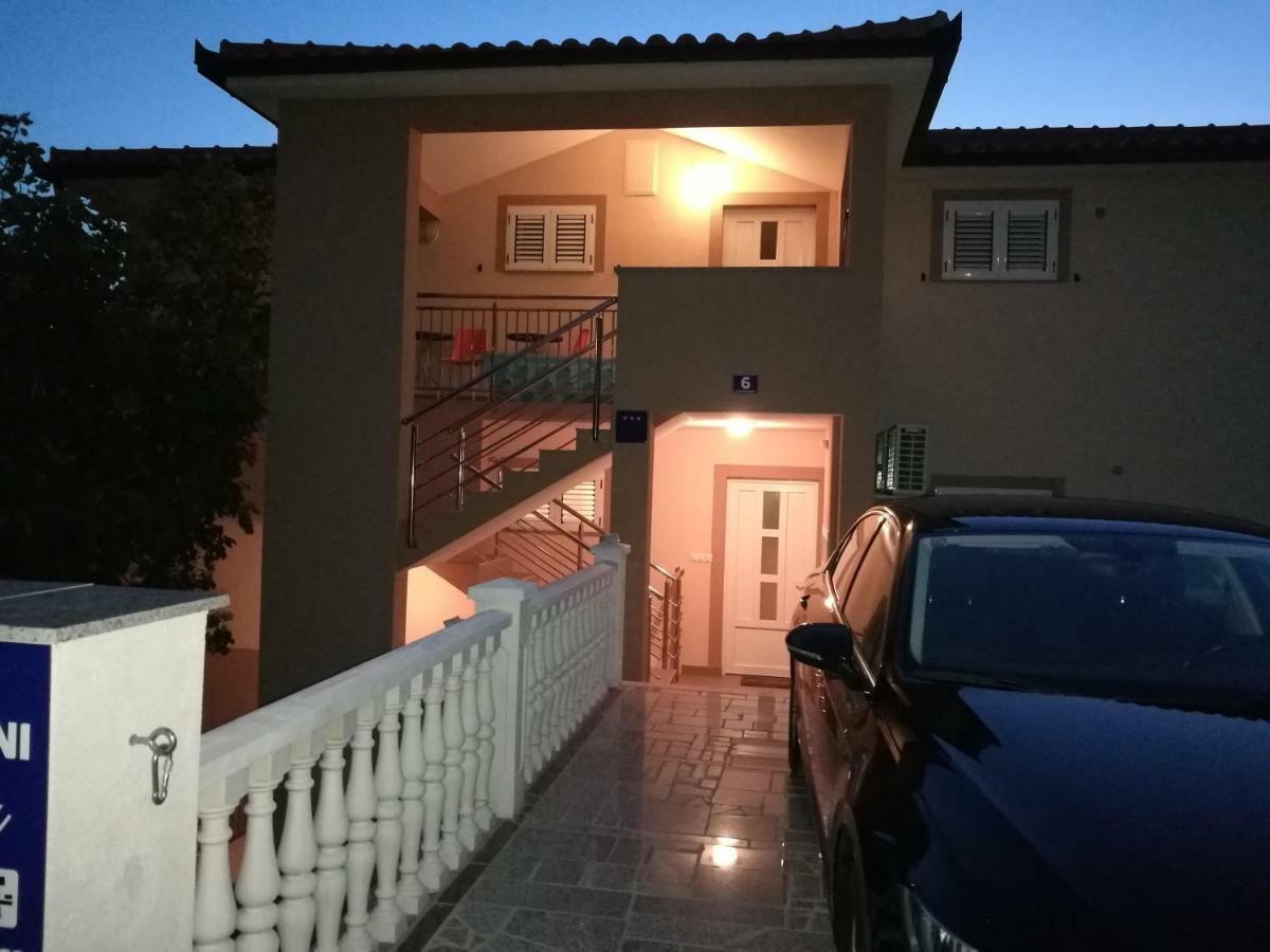Apartmani Nada Klenovica Eksteriør bilde