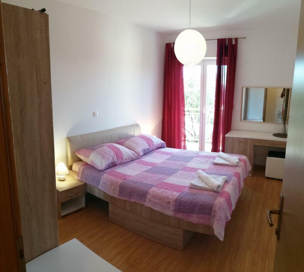 Apartmani Nada Klenovica Eksteriør bilde